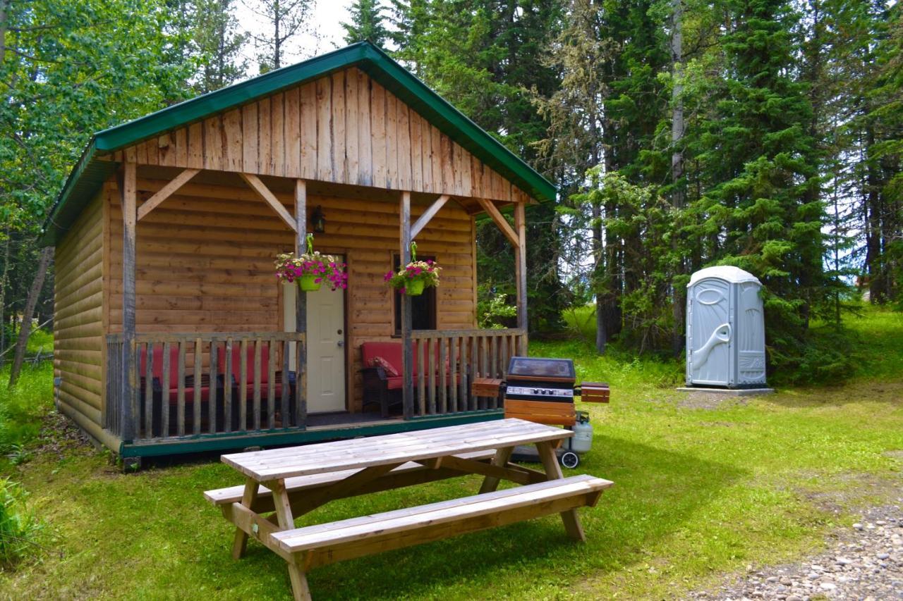 Schott'S Lake Conference & Resort Sundre Εξωτερικό φωτογραφία