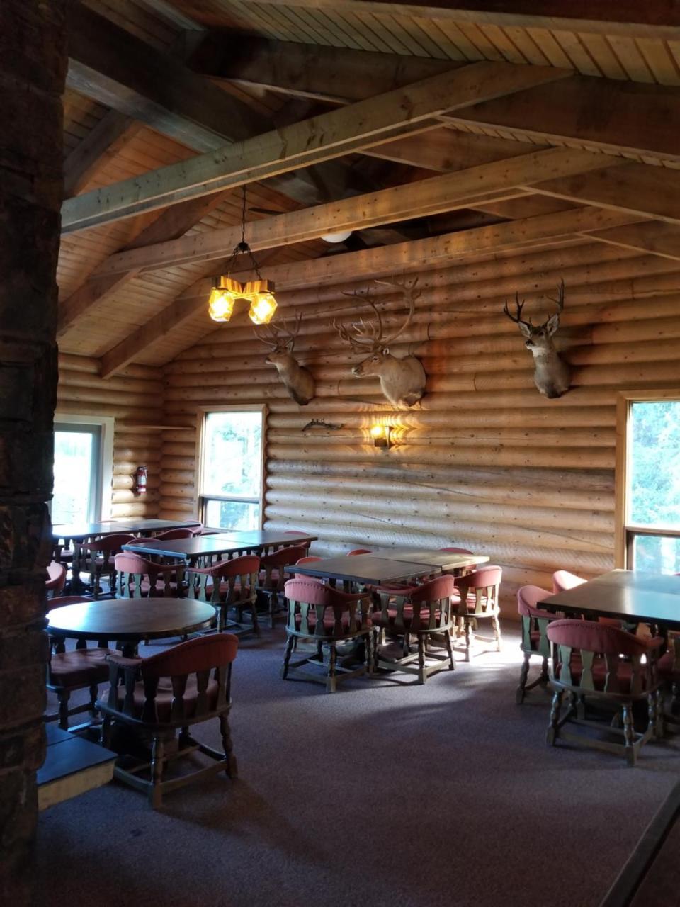 Schott'S Lake Conference & Resort Sundre Εξωτερικό φωτογραφία